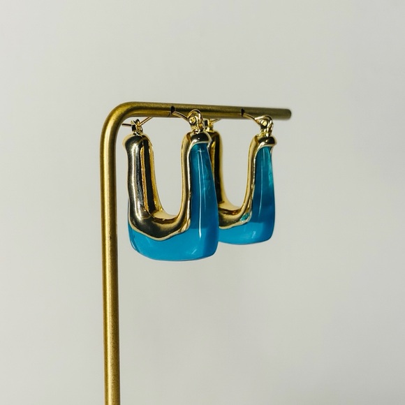 Elegant Gold and Blue Earrings - Picture 3 of 7